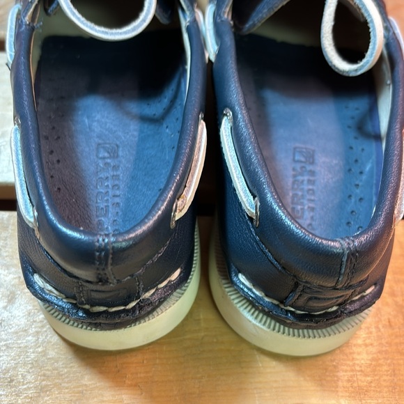 Sperry Women's Authentic Original™ Top-Sider 'Navy Deerskin' - Picture 4 of 7